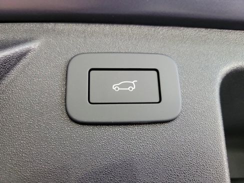 Used 2024 Land Rover Discovery Sport Dynamic SE AWD/4WD image 30
