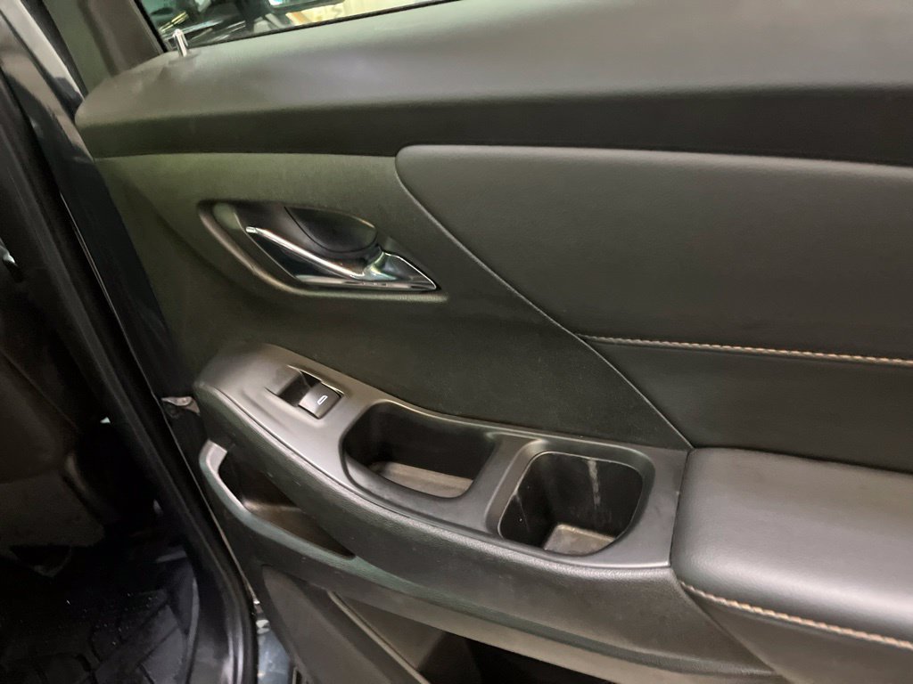 Used 2021 Chevrolet Traverse RS FWD image 34
