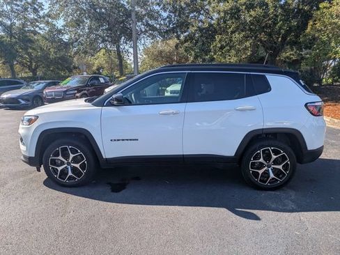 Used 2025 Jeep Compass Limited AWD/4WD image 6