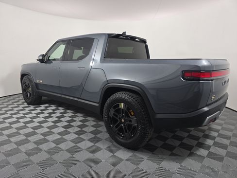 Used 2022 Rivian R1T Adventure AWD/4WD image 3