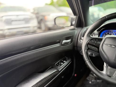 Used 2017 Chrysler 300 S AWD/4WD image 23