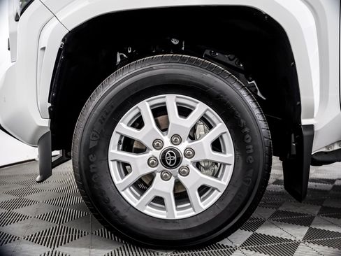 Used 2026 Toyota Tacoma SR5 AWD/4WD image 6