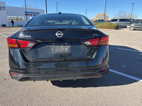Used 2024 Nissan Altima 2.5 SV image 4