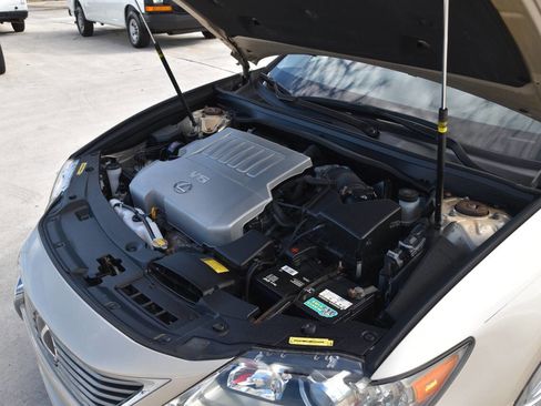 Used 2013 Lexus ES 350 image 18