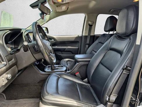 Used 2018 Chevrolet Colorado LT w/ LT Convenience Package RWD image 12