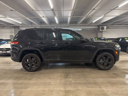 Used 2025 Jeep Grand Cherokee Altitude