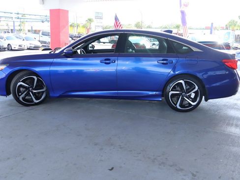 Used 2018 Honda Accord Sport image 10