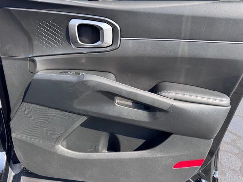 Used 2022 Kia Sorento S FWD image 28