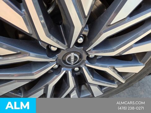 Used 2025 Nissan Altima 2.5 SV FWD image 17