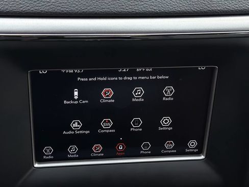Used 2018 Jeep Grand Cherokee Laredo AWD/4WD image 26