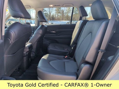 Used 2024 Toyota Grand Highlander XLE image 26