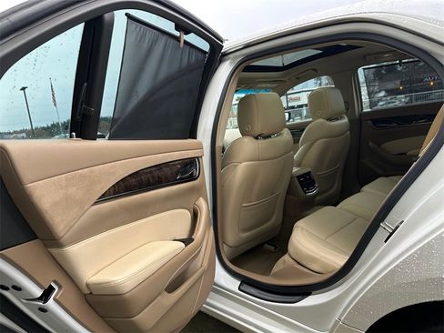 Used 2016 Cadillac CTS Premium image 16