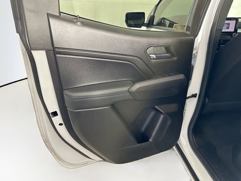 Used 2023 Chevrolet Colorado LT image 25
