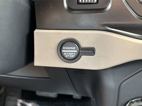 Used 2022 Ford Bronco Wildtrak image 57