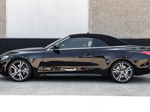 Used 2023 BMW 430i Convertible w/ Premium Package RWD image 17
