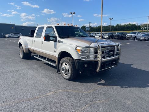 Used 2011 Ford F450 King Ranch w/ King Ranch w/Chrome Pkg image 8