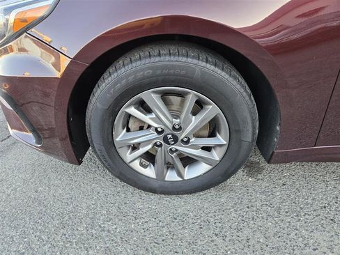 Used 2019 Kia Optima LX image 13