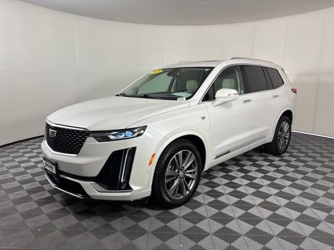 Used 2020 Cadillac XT6 Premium Luxury AWD/4WD image 39