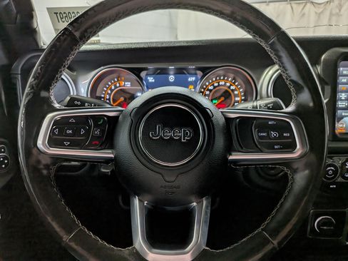 Used 2020 Jeep Gladiator Overland AWD/4WD image 19