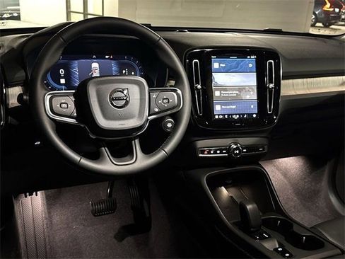 New 2025 Volvo XC40 B5 Core w/ Protection Package Premier image 8
