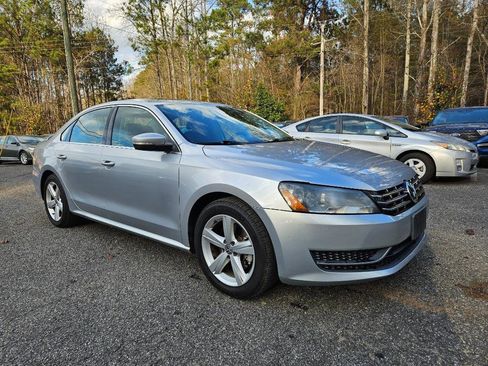 Used 2013 Volkswagen Passat 2.5 SE image 14