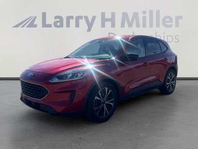 Used 2021 Ford Escape SE w/ SE Sport Appearance Package