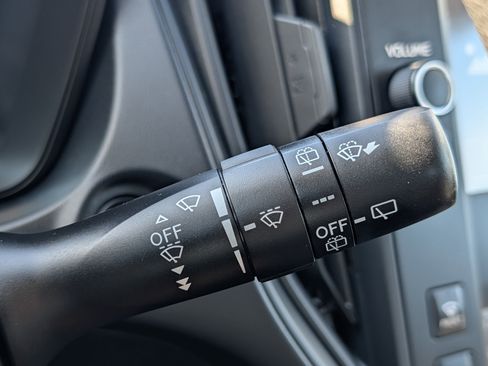 Used 2024 Subaru Impreza 2.0i image 30