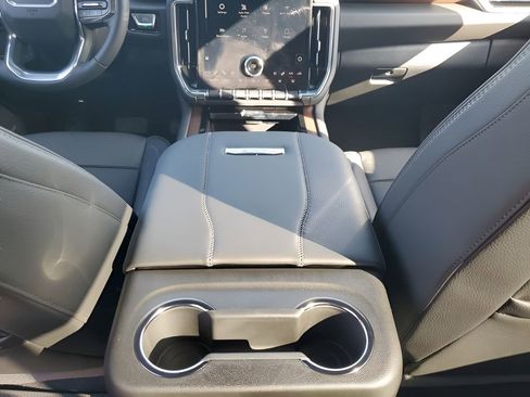 New 2026 GMC Yukon Denali w/ Sun & Power Step Package image 22