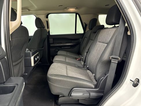 Used 2022 Ford Expedition XLT AWD/4WD image 30
