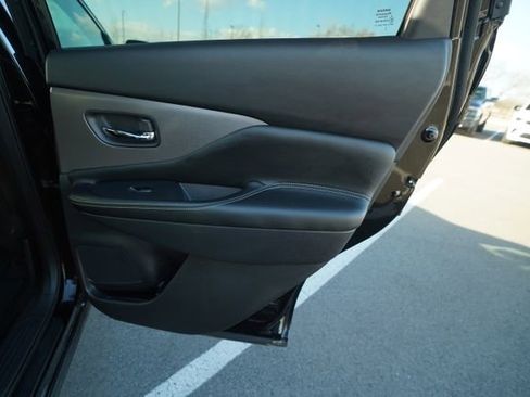 Used 2023 Nissan Murano SV image 22