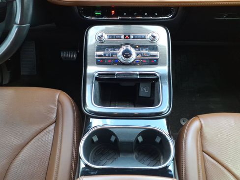 Certified 2021 Lincoln Nautilus Reserve AWD/4WD image 23