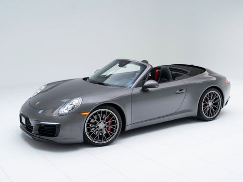 Certified 2017 Porsche 911 Carrera S image 1