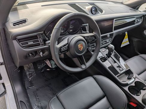 New 2026 Porsche Macan Turbo image 4