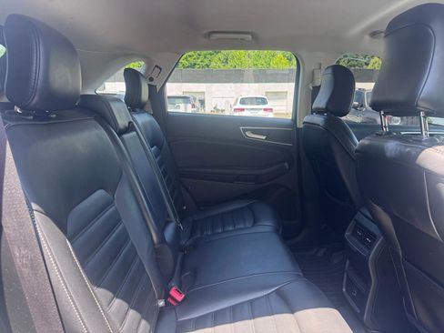 Used 2021 Ford Edge SEL FWD image 11