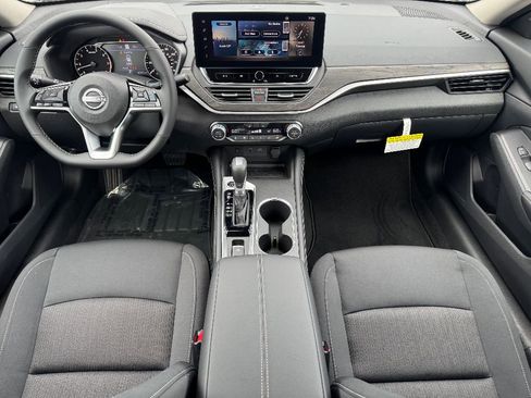 New 2025 Nissan Altima 2.5 SV w/ SV Premium Package image 10