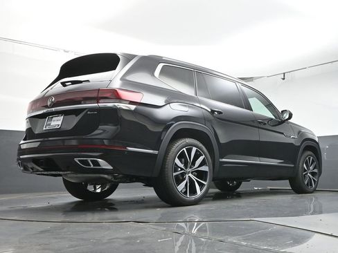 New 2025 Volkswagen Atlas SEL Premium R-Line image 39