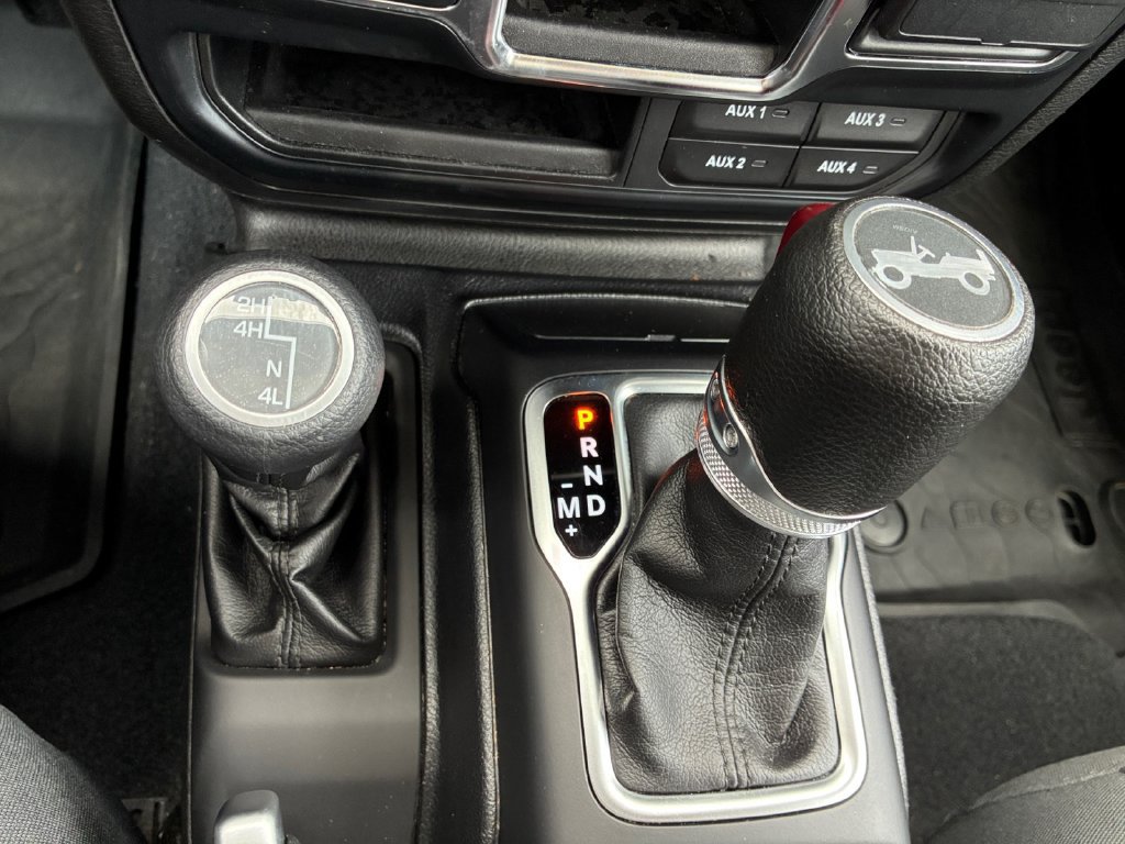 Used 2019 Jeep Wrangler Sport AWD/4WD image 10