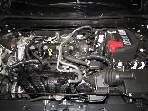 Used 2023 Nissan Altima 2.5 SR FWD image 21