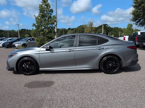 Used 2026 Toyota Camry SE FWD image 3
