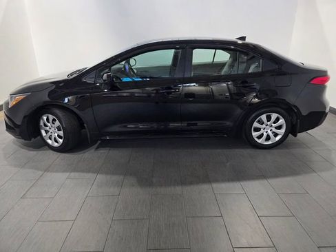 Used 2024 Toyota Corolla LE FWD image 2