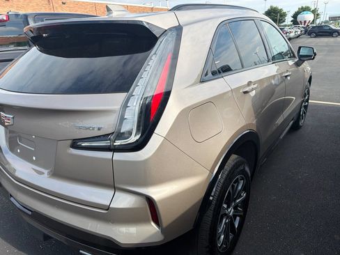 Used 2025 Cadillac XT4 Sport AWD/4WD image 5