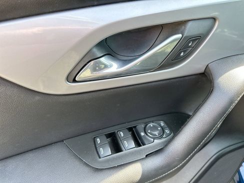 Used 2022 Chevrolet Blazer LT image 13