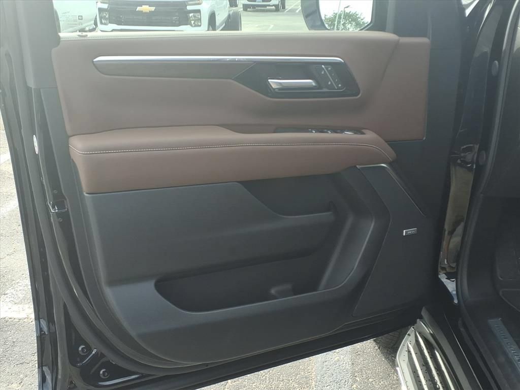 New 2026 Chevrolet Tahoe High Country w/ Sun And Tow Package RWD image 14