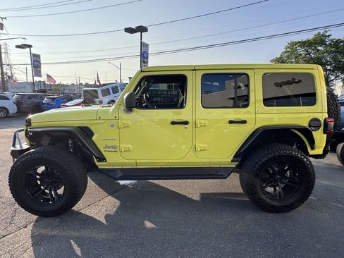 Certified 2022 Jeep Wrangler Unlimited Sahara w/ LED Lighting Group image 5
