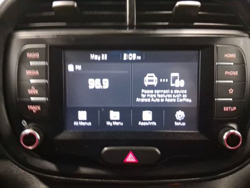 Used 2020 Kia Soul S FWD image 24