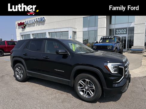 Used 2026 GMC Terrain Elevation AWD/4WD image 1