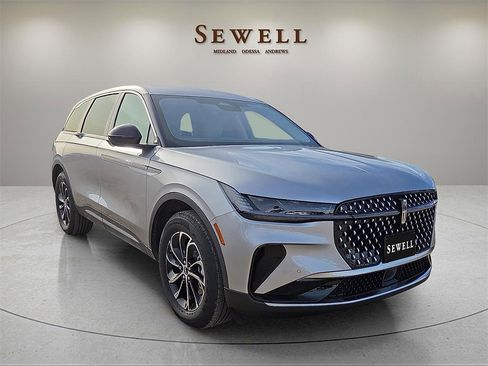 New 2026 Lincoln Nautilus Reserve image 6