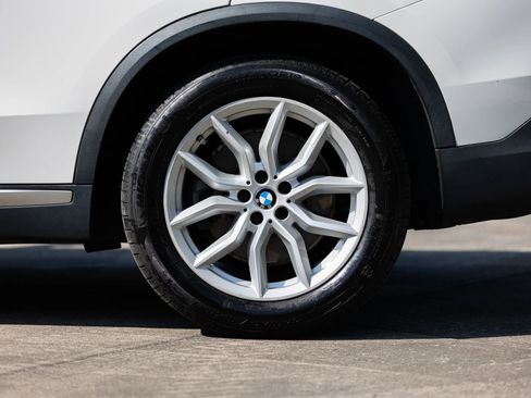 Used 2019 BMW X5 xDrive40i image 11