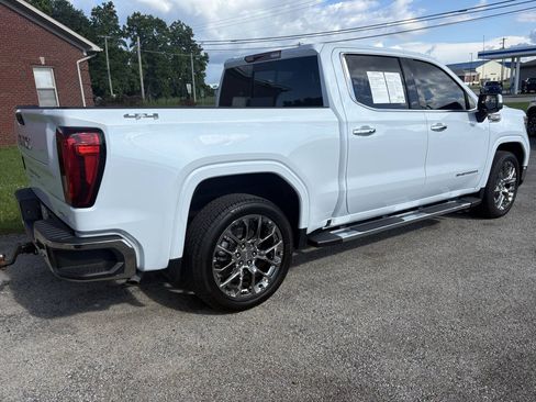 Used 2026 GMC Sierra 1500 SLT w/ SLT Premium Package AWD/4WD image 5
