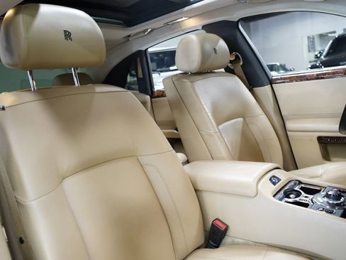 Used 2010 Rolls-Royce Ghost RWD image 47